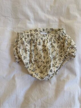 Cream Floral Baby Bloomers with Elastic Waist